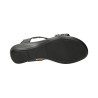 Sandalias de trencitas en color negro con cuña y plantilla almohadillada