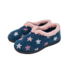 Zapatillas casa cerradas con sistema plumaflex de comodidad con dibujo de estrellas sobre paño marino y cuello en rosa