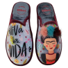 Zapatillas de estar en casa con ilustración de Frida Kahlo