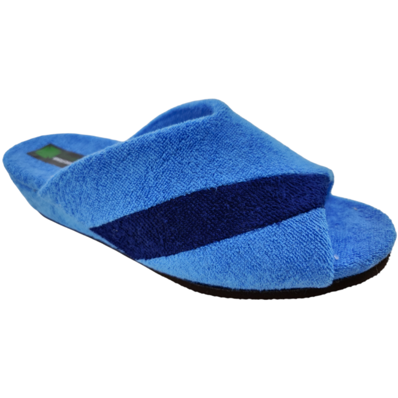 Zapatillas de casa de rizo en azul claro con banda diagonal en azul marino, cuña muy ligera