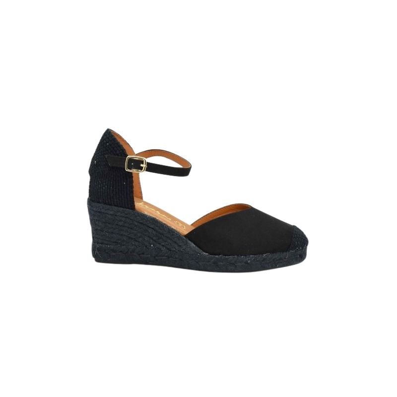 Cabrera 29-5 negro con suela negra. Sandalias de cuña de 5 cuerdas de yute con la puntera cerrada en antelina.