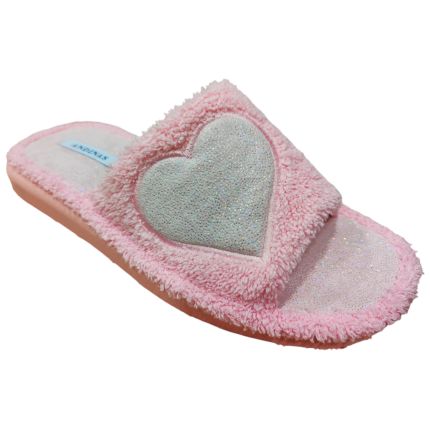 Zapatillas de casa de verano en rosa con adorno de un corazón
