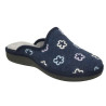 Zapatillas de casa abiertas en paño azul marino con flores bordadas, plantilla almohadillada