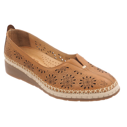 48 horas 3803 marron - Zapatos de cuña con piel calada