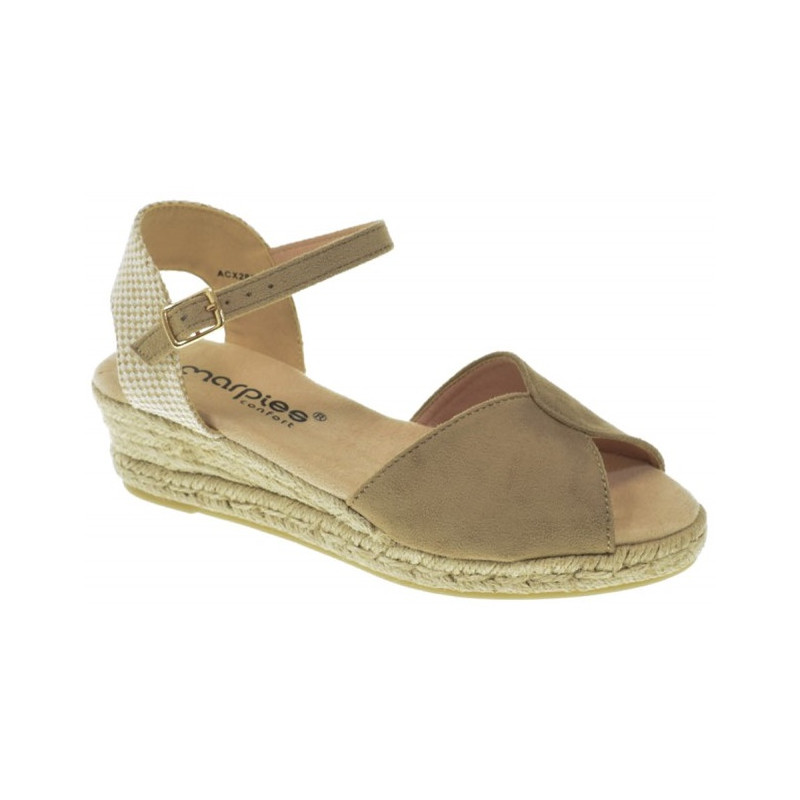 AMARPIES 28503 TAUPE en puntera abierta - Sandalias con cuña baja de 3 cuerdas en antelina con pulsera al tobillo