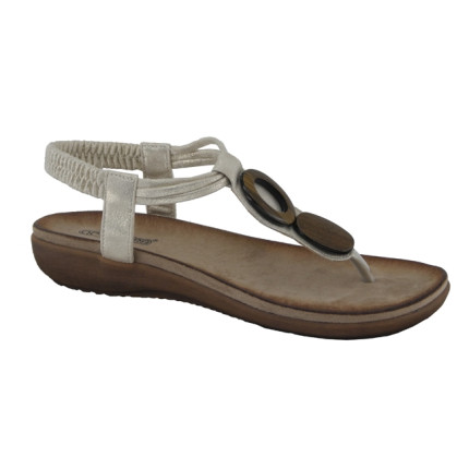 AMARPIES 17063 platino. Sandalia de dedo plana con adorno de madera en el empeine en color beige platino