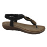 AMARPIES 17063 negro . Sandalia de dedo plana con adorno de madera en el empeine