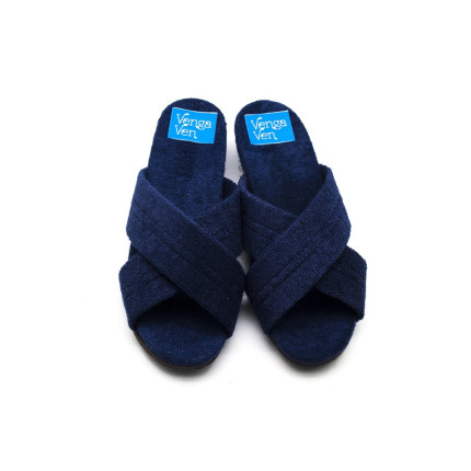 Zapatillas de casa de tiras cruzadas con cuña forrada en rizo color azul marino