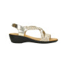 Sandalias de trencitas en color platino con cuña y plantilla almohadillada