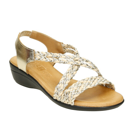 Sandalias de trencitas en color platino con cuña y plantilla almohadillada